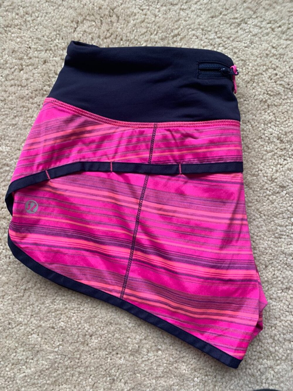Lululemon Run: Speed Short 2.5", Twisted Stripe Pink, size 4 NWT